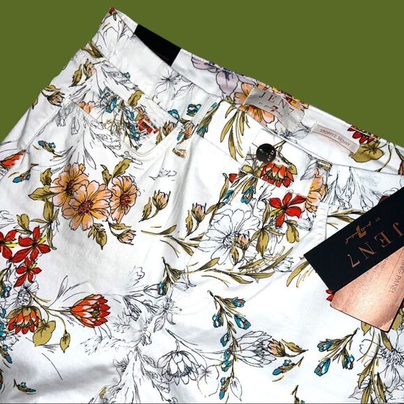 Jen7 by 7 for all mankind! White quality pants with pretty floral design… - Picture 6 of 11